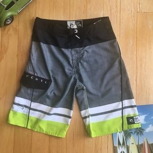 Rip curl boardshorts boys size 27